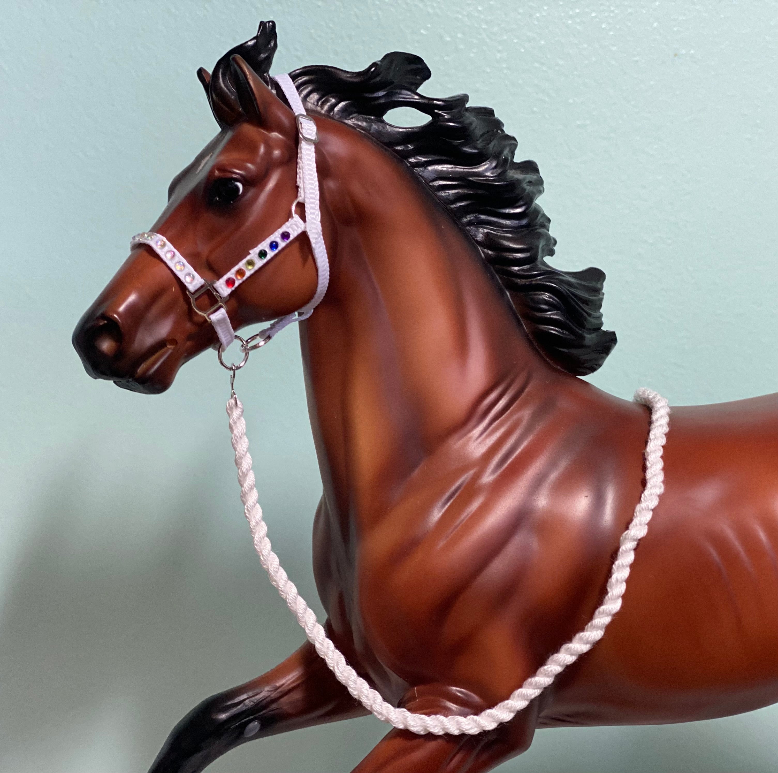 Breyer - 2456  Traditional: Leather Halter With Lead – Castle Toys