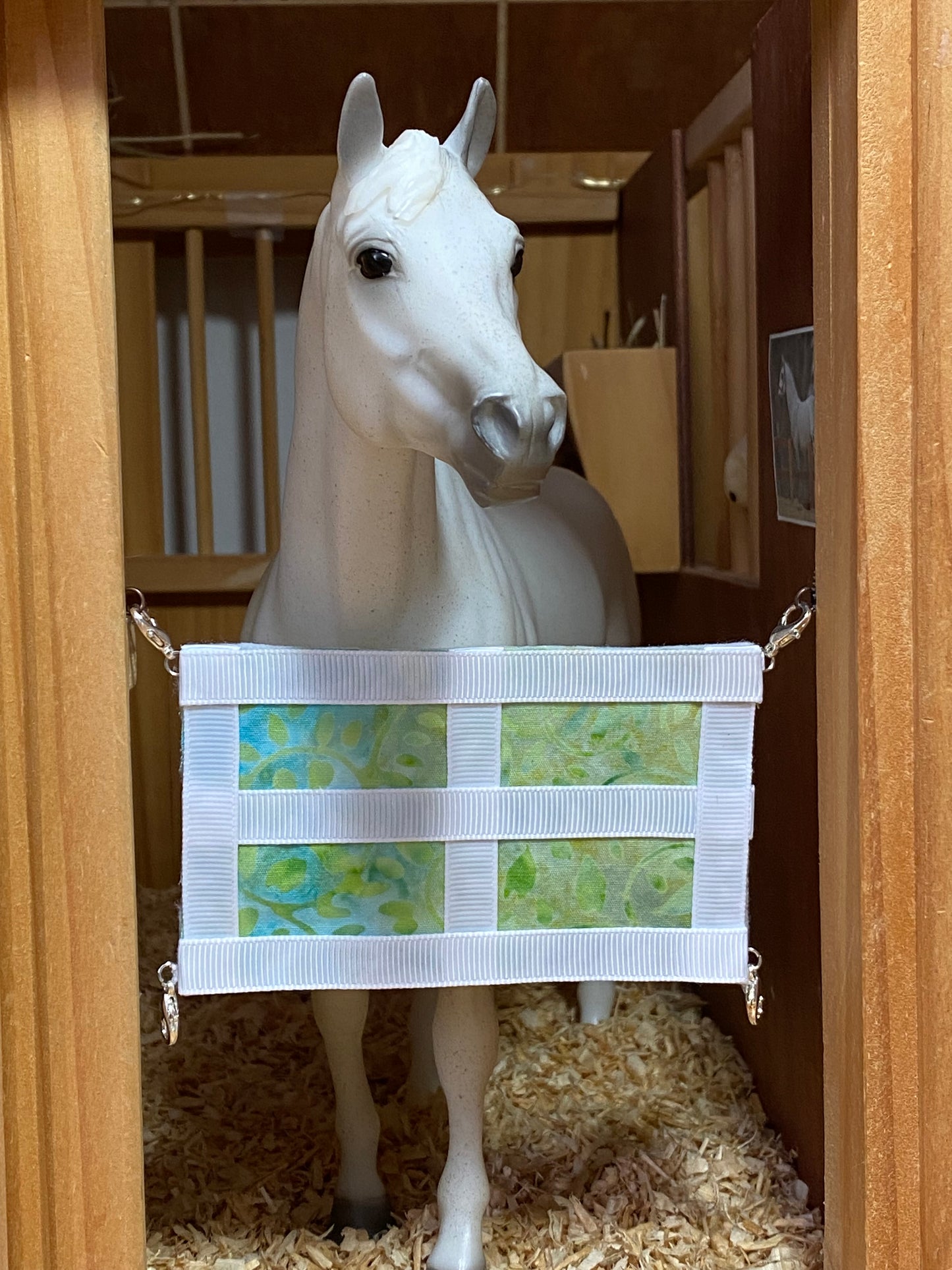 Breyer Model Horse Stall Guard