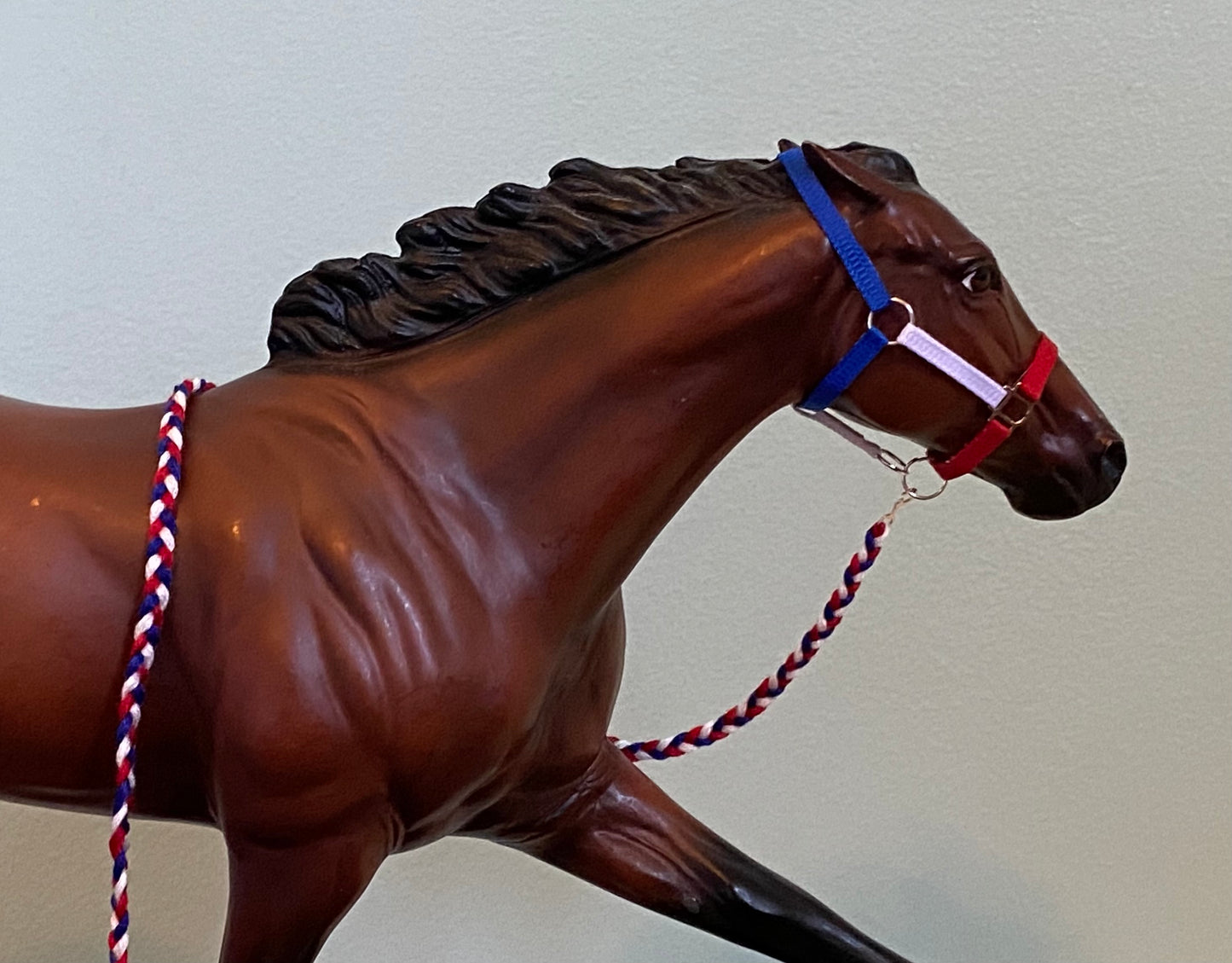 America - Traditional Breyer Model Horse Halter & Leadrope Set