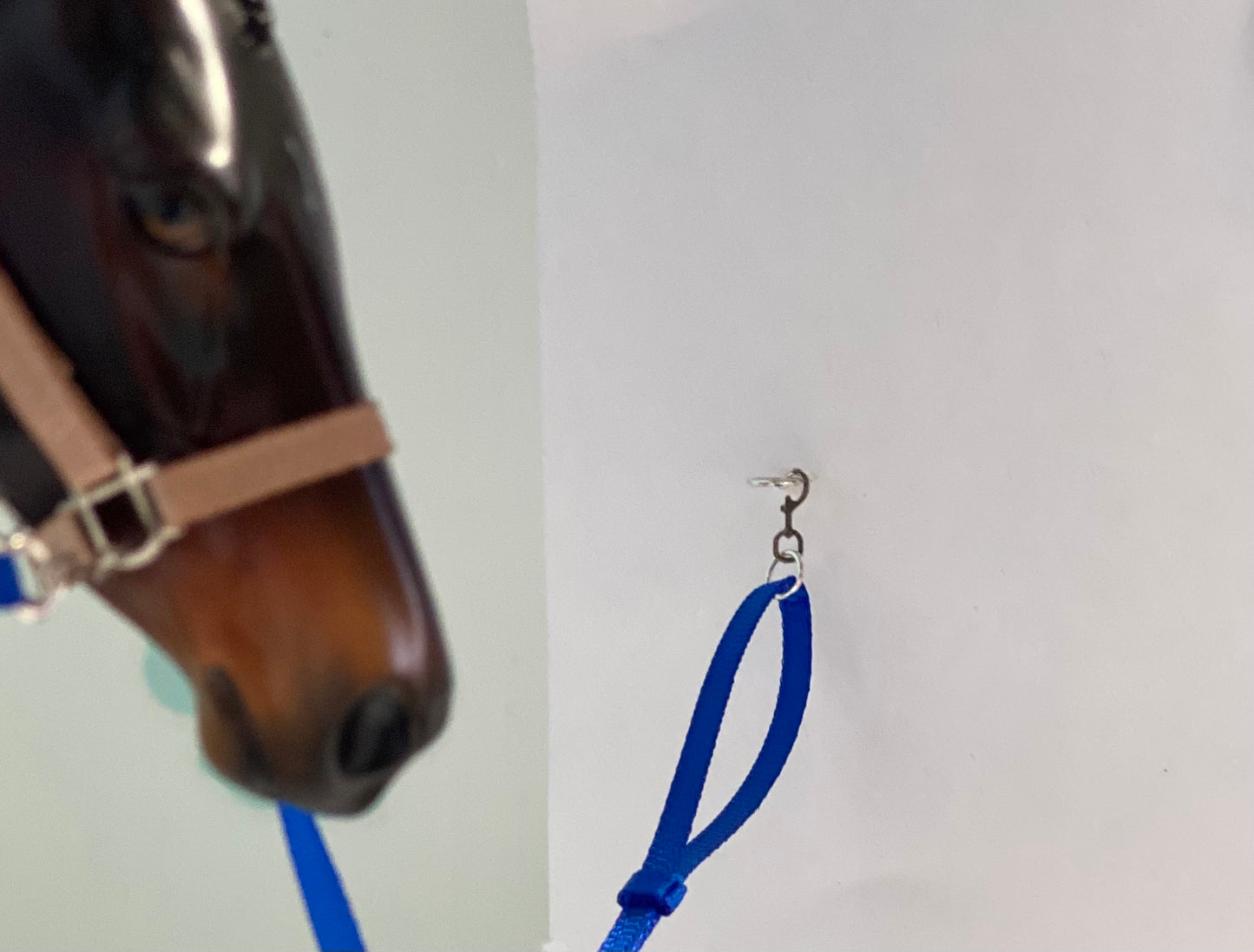 Breyer Model Horse Adjustable Cross Ties - Set of 2